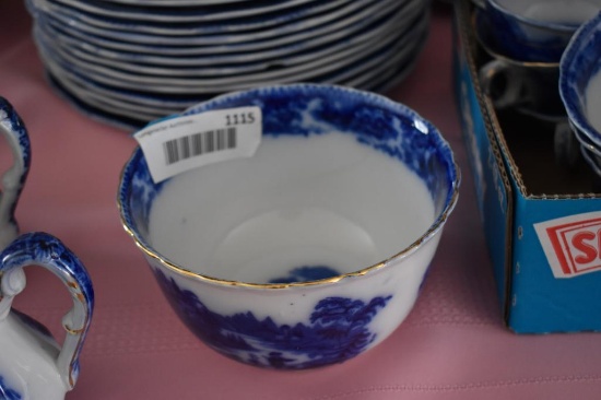 Burgess & Leigh Flo Blue Bowl 5 1/2"