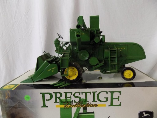JD 45 combine, 1/12? scale with box