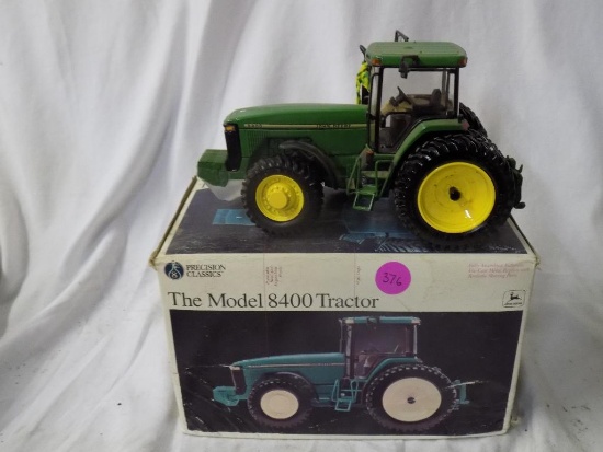 JD 8400, Precision Series, 1/32 scale with box