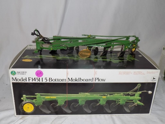 F145H plow,1/16 scale with box