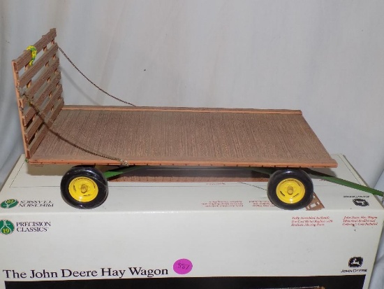 JD hay wagon, Precision Series,1/16 scale with box