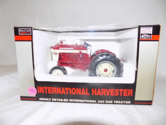international harvester 340 gas, 1/16 scale, with box