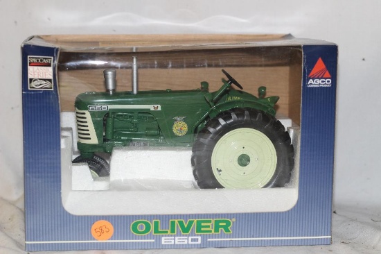 Oliver 660, 1/16 scale, with box