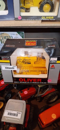 Oliver OC-12 Crawler W/Blade, 1/16 scale, with box
