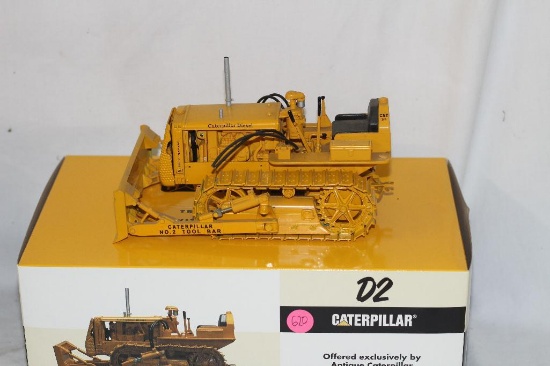 Catepillar D4, 1/16 scale, with box