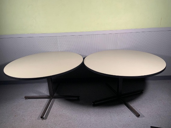 2 Round tables