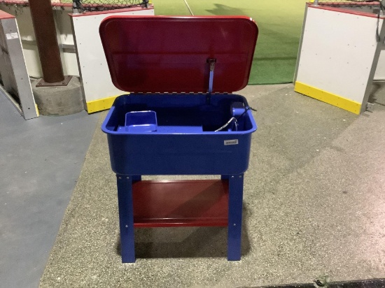 Central machinery parts washer with pump