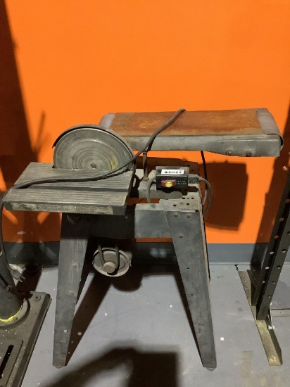 Belt sander on stand