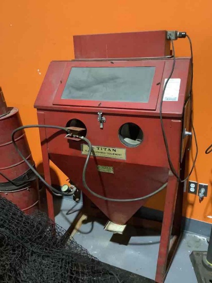 Titan sandblast cabinet