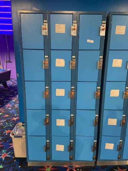 Locker set