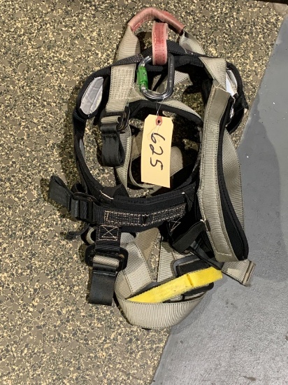 Safety Harness W/ Carabiner