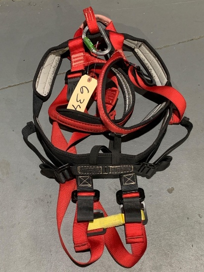 Safety Harness W/ Carabiner