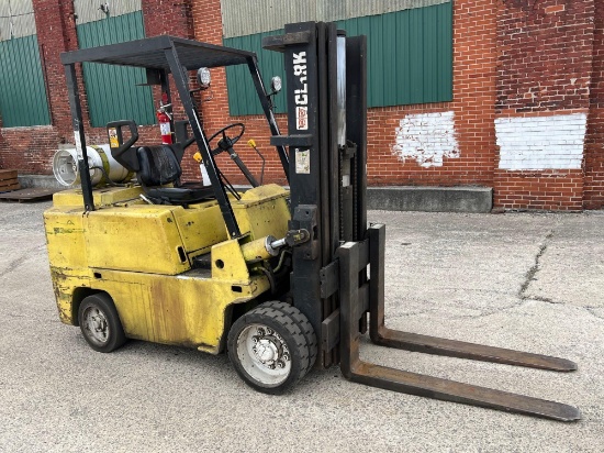 6000 lb Clark Propane Forklift. 3 Stage Mast. Model C500-S80