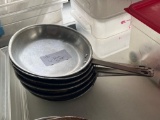 6 alum skillets