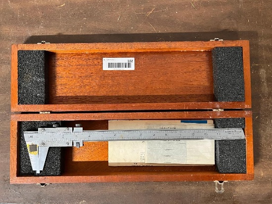 Brown & Sharpe 14 Caliper & Wooden Case