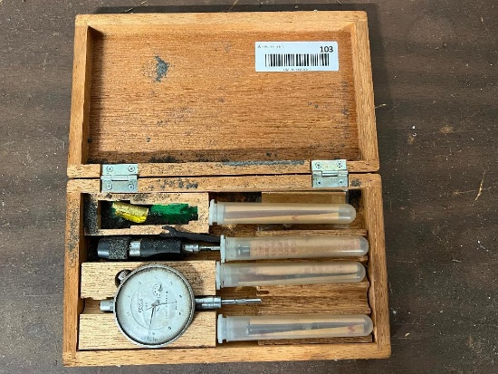 Takachia Tecloch Dial Indicator w/Extensions & Case