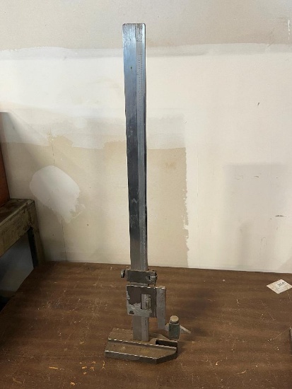 Brown & Sharpe # 586 20" Height Gauge