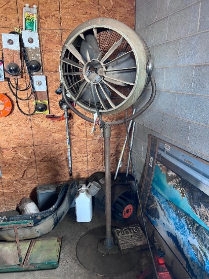 Pedestal Fan