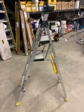 5.5' Gorilla Step Ladder GLX-5B