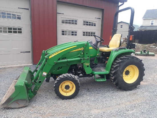 2013 John Deere 3520 w/ 300cx loader diesel 1300 hrs mid and rear PTO 3-point top link,rear remotes