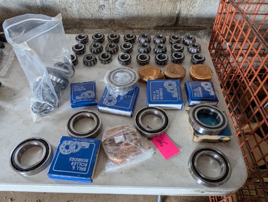 Quantity of misc bearings