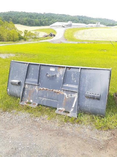 like new 84 inch high capacity quick attach bucket