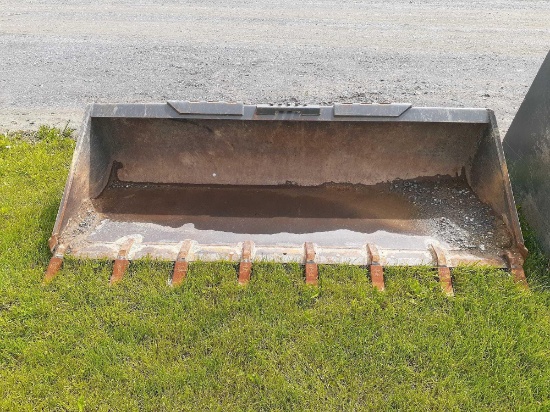 84-in quick attach dirt bucket with teeth