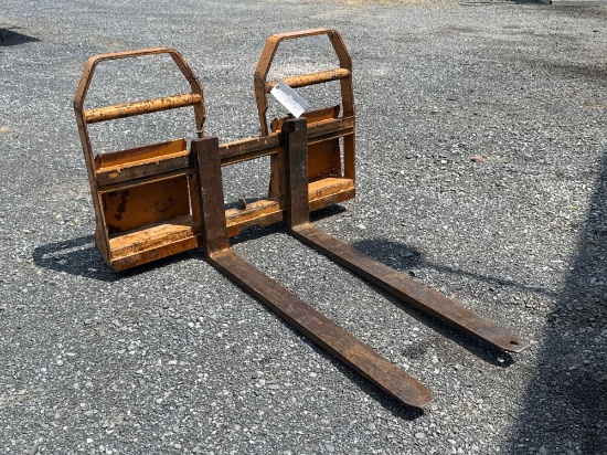 Case Center Walk Through, Quick Attach Pallet Forks