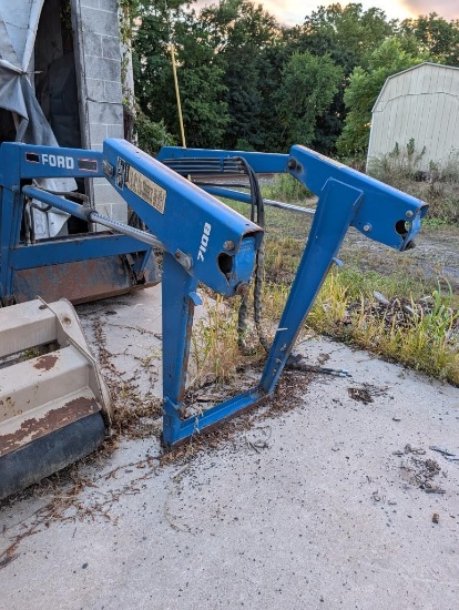 Ford 7108 Loader
