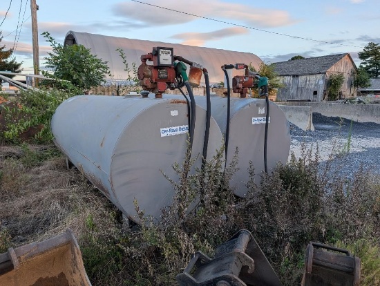 1,000 Gallon Diesel Tank w/pump