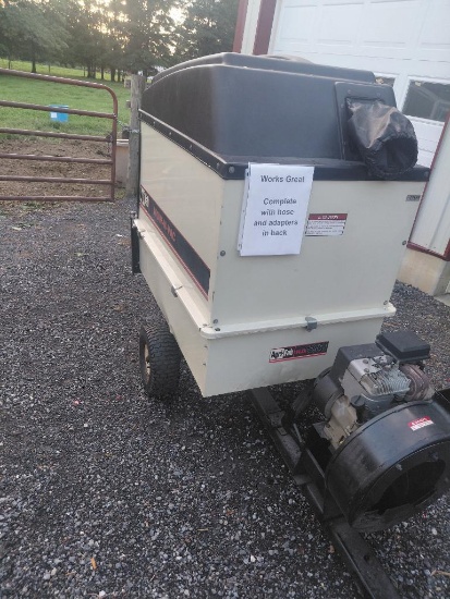 Agri-Fab Leaf Vac