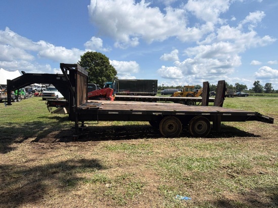 2013 Texas Pride Gooseneck Trailer