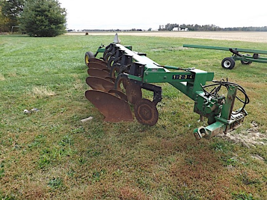 JD Variable Width Plow