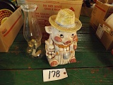 Treasure Craft (USA) cookie jar, chick cookie jar, oil lamp