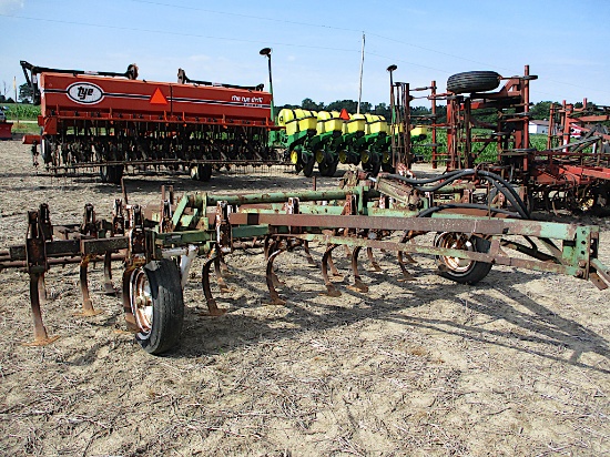 GLENCOE FIELD CULTIVATOR