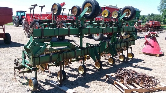 JOHN DEERE #85 FLAT FOLD CULTIVATOR