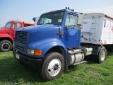 1994 IH 8100 SINGLE AXLE SEMI TRACTOR