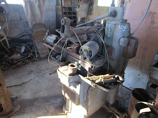 SUNSTRAND MILLING MACHINE