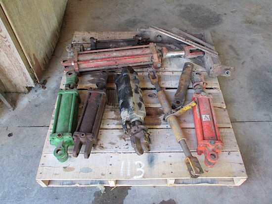 PALLET OF VARIOUS HYD. CYLINDERS