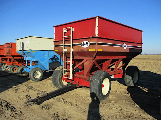 JM 385 GRAVITY WAGON W/ MIXER TIRES