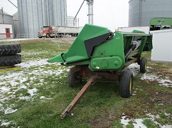 JD 643  (CONVERTED TO 9-ROW CORN HEAD)