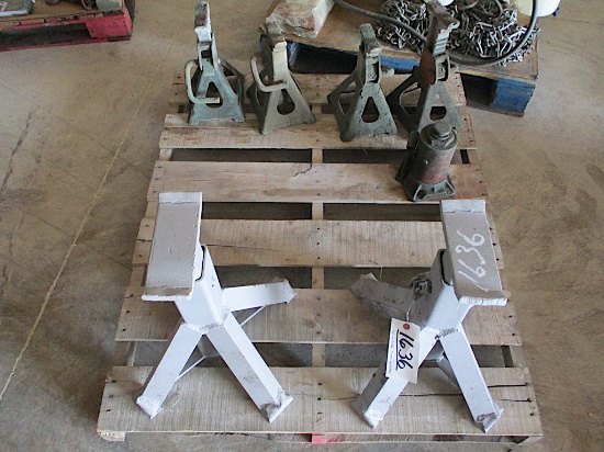 PALLET OF JACK STANDS