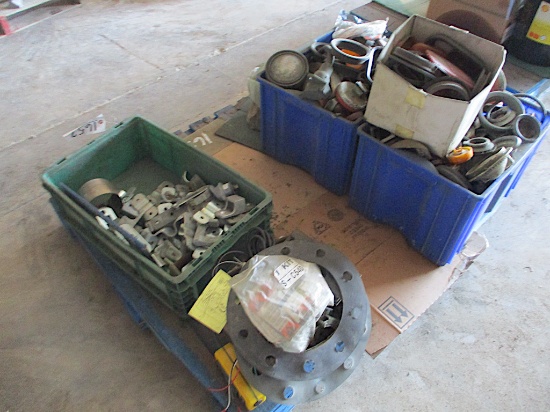 PALLET OF TRUCK PARTS