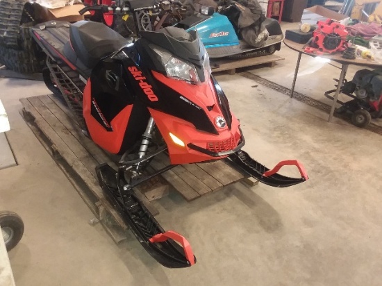 SKI-DO RENEGADE SNOWMOBILE