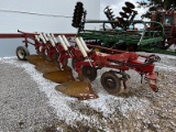 IH 720 PLOW