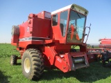IH 1440 COMBINE
