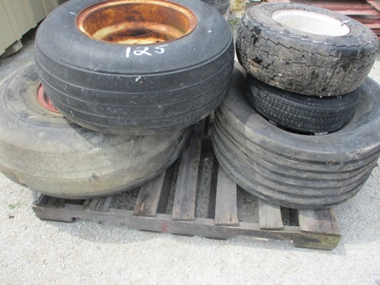 PALLET WAGON SPARE TIRES