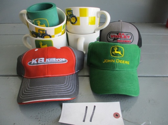 4 PIECES JD SOUP BOWLS, 3 HATS