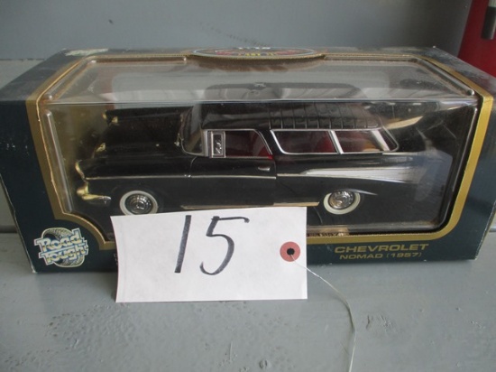 ROAD TOUGH 1/18 SCALE 1957 CHEVROLET NOMAD NIB