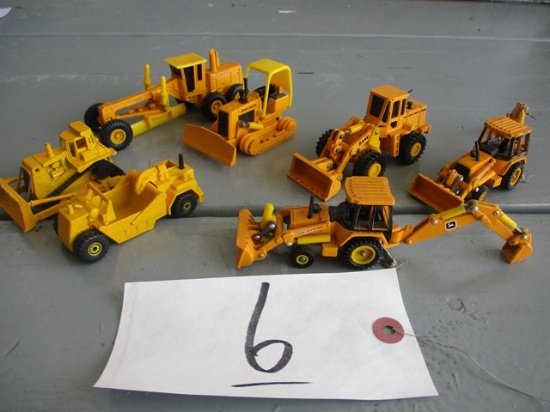 7 PIECES ERTL, HOT WHEELS CONSTRUCTION EQUIPMENT